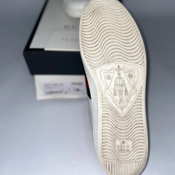 Gucci Men Shoes Sold - Picture 3 of 6